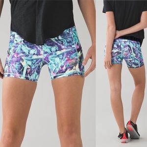 Lululemon What The Sport Shorts Full-On Luxtreme Iridescent Multi Size 6